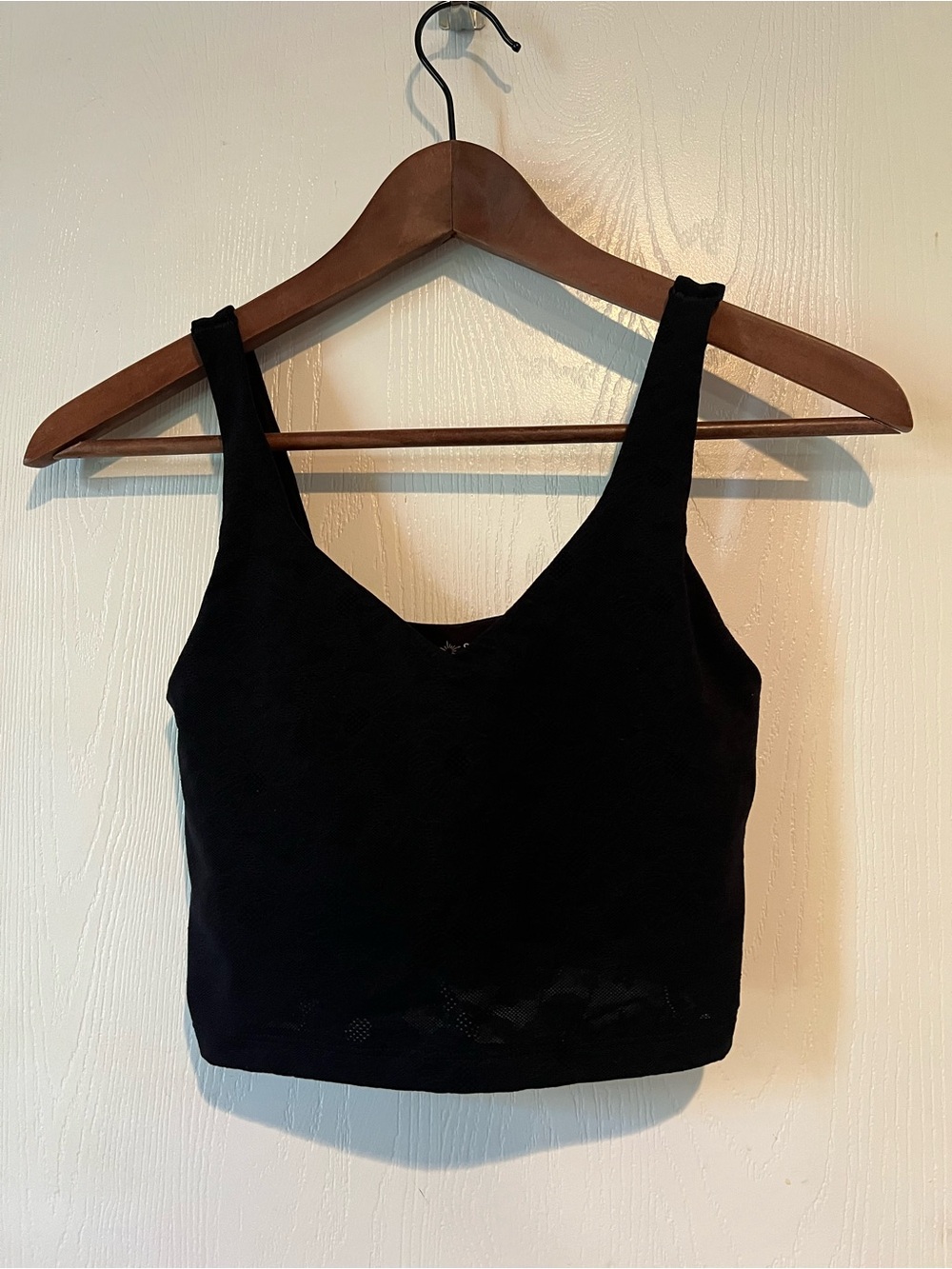 Offline by Aerie Black  Sunflower Lace  Crop Align Tank Top Built In Bra Size XS